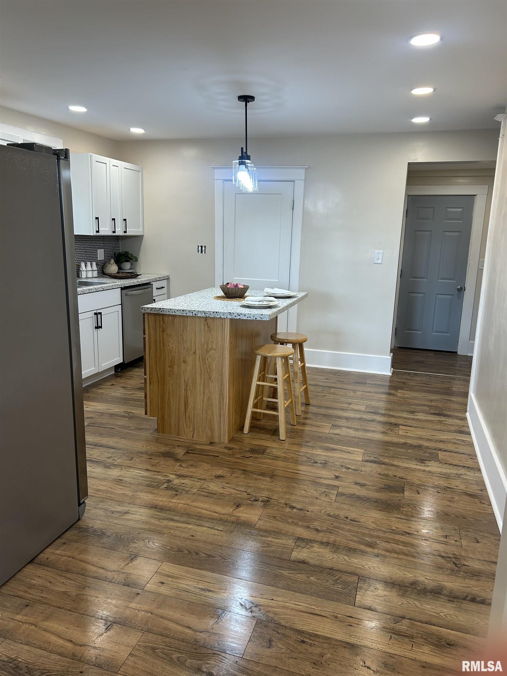 341 Wilson Street Mendon, IL 62351 - Photo 6 of 14