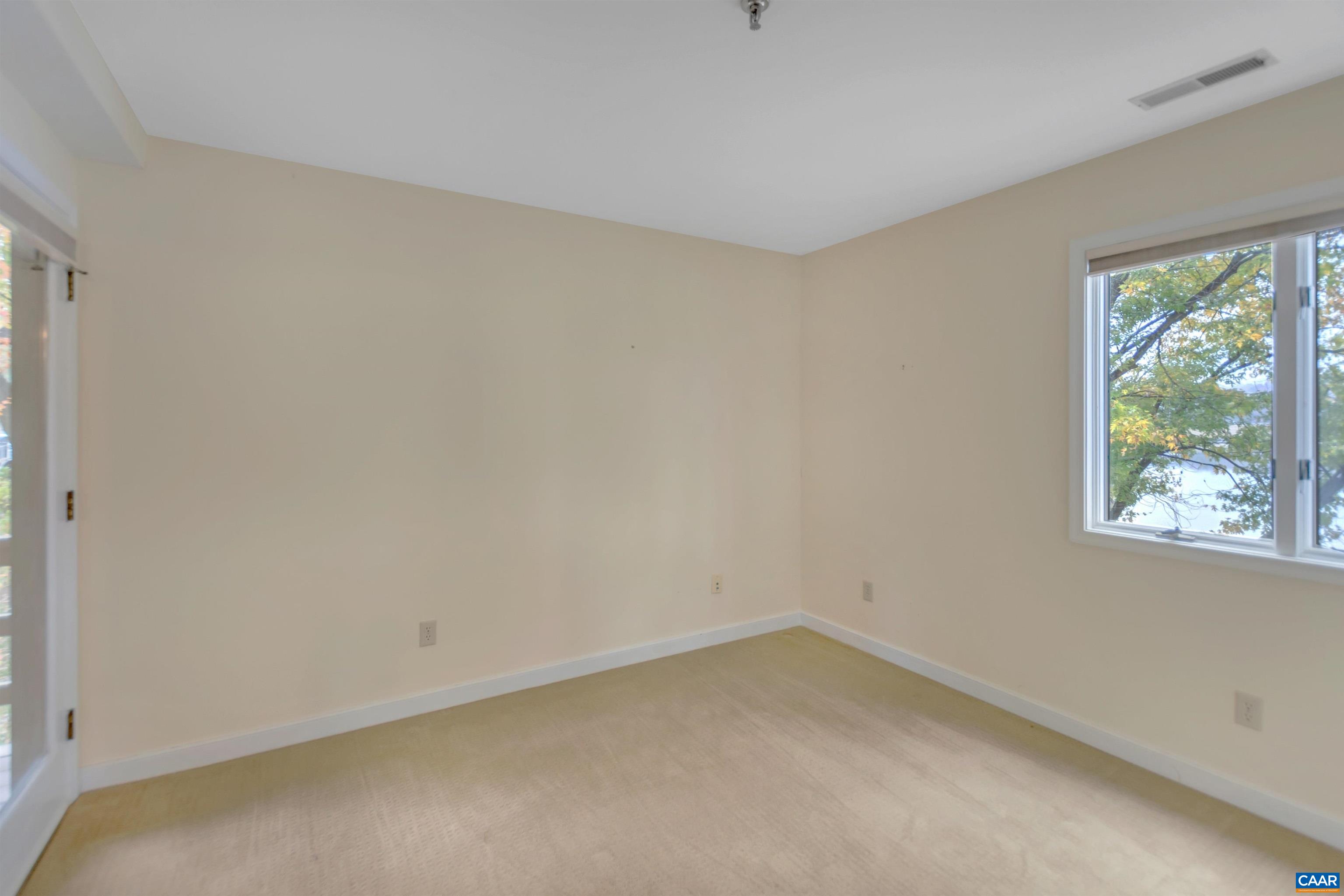 4 Marina Point Palmyra, VA 22963 - Photo 32 of 51 an empty room with a window