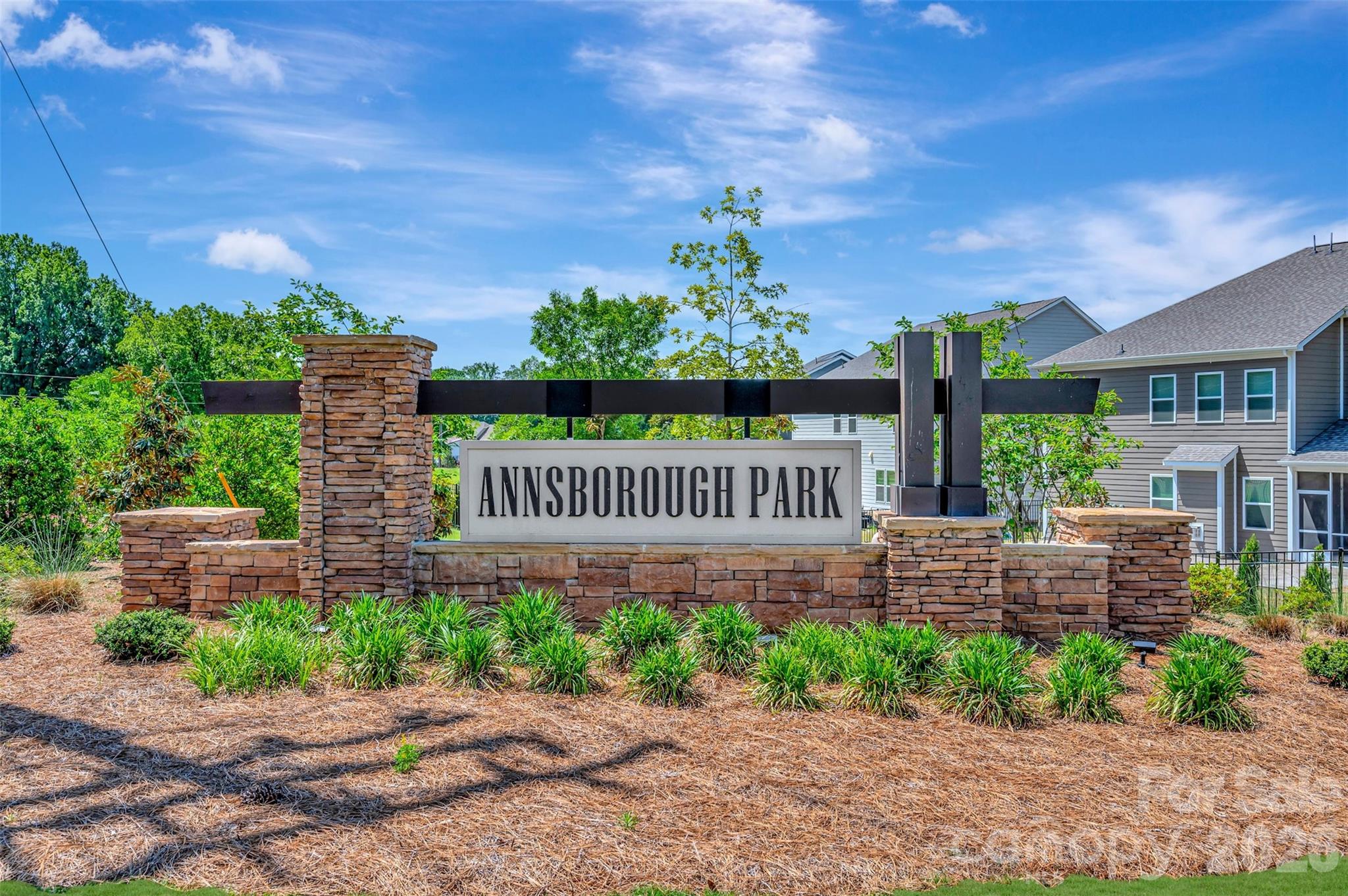 646 Downshire Road Northwest Concord, NC 28027 - Photo 4 of 13