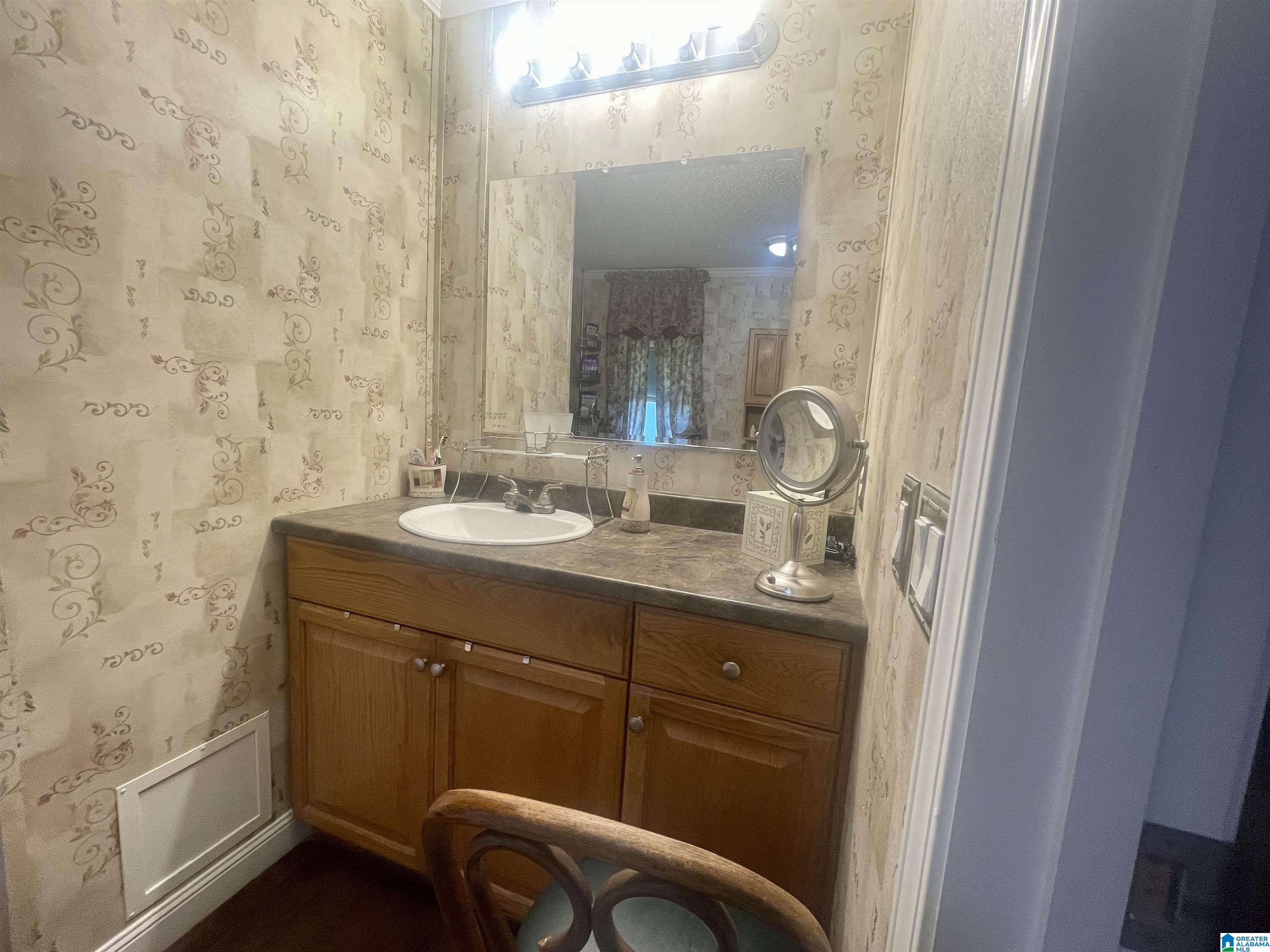 9308 Dads Hill Road Warrior, AL 35180 - Photo 5 of 14