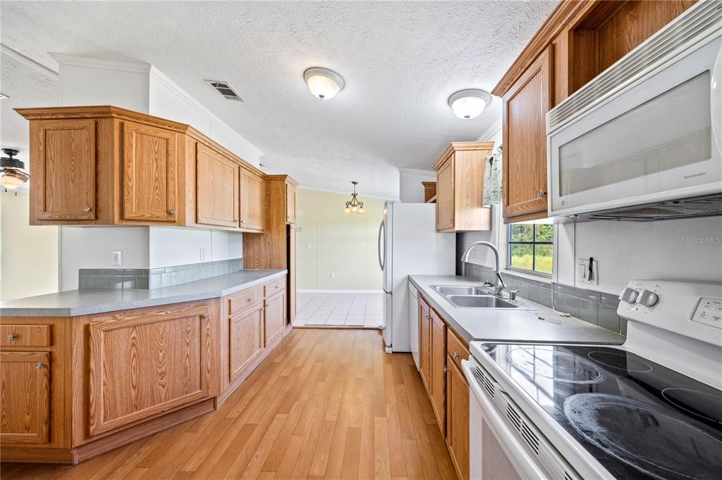 20761 Northeast 118th Street Lake Butler, FL 32054 - Photo 9 of 34