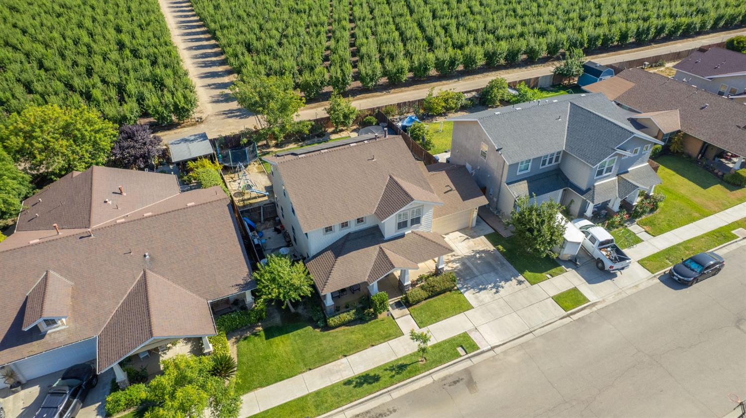 297 West Lilac Avenue Reedley, CA 93654 - Photo 54 of 63
