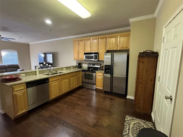 $288,999 | 575 South Virginia Hills Drive, Unit 105, McKinney, TX 75072