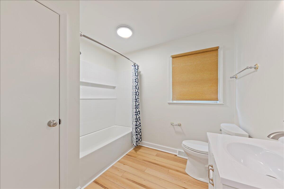 251 Bennett Street Mount Pleasant, SC 29464 - Photo 17 of 21