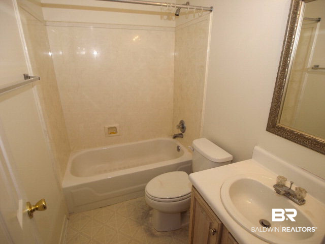 1210 East Smithfield Road Mobile, AL 36695 - Photo 8 of 22
