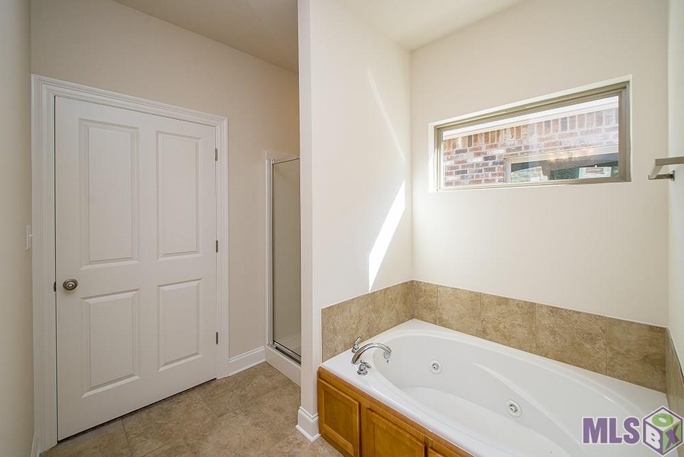 11419 Cottagecreek Road, Unit 5A A Baton Rouge, LA 70816 - Photo 22 of 44