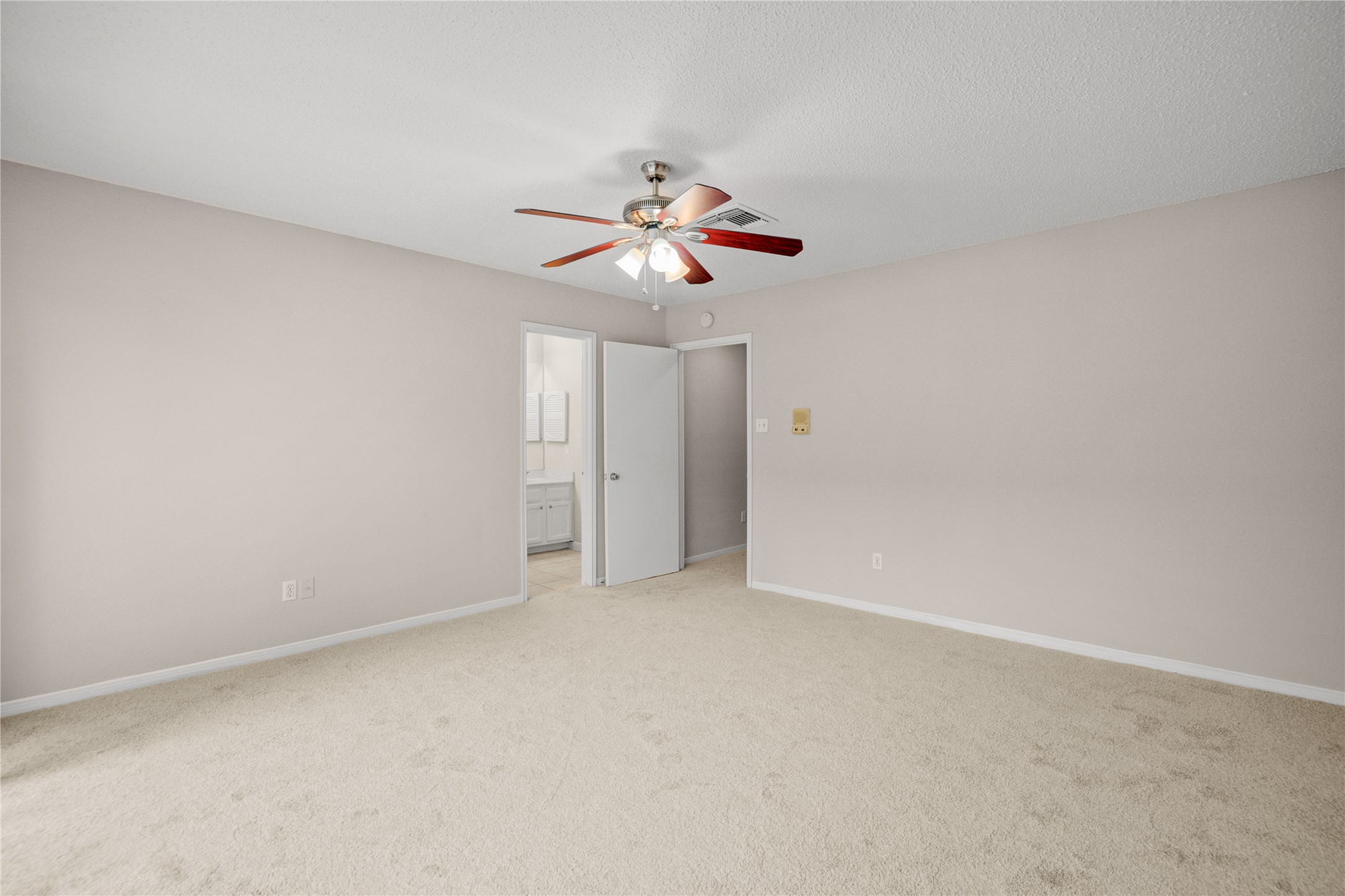 1112 Bering Drive, Unit 68 Houston, TX 77057 - Photo 25 of 31