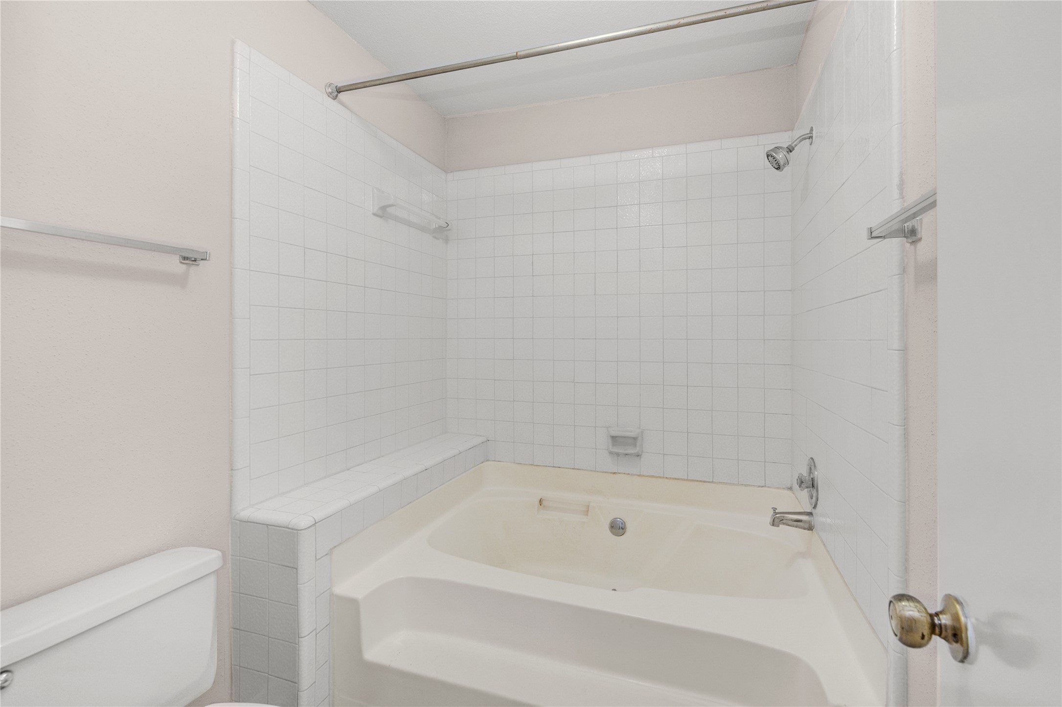 1112 Bering Drive, Unit 68 Houston, TX 77057 - Photo 27 of 31