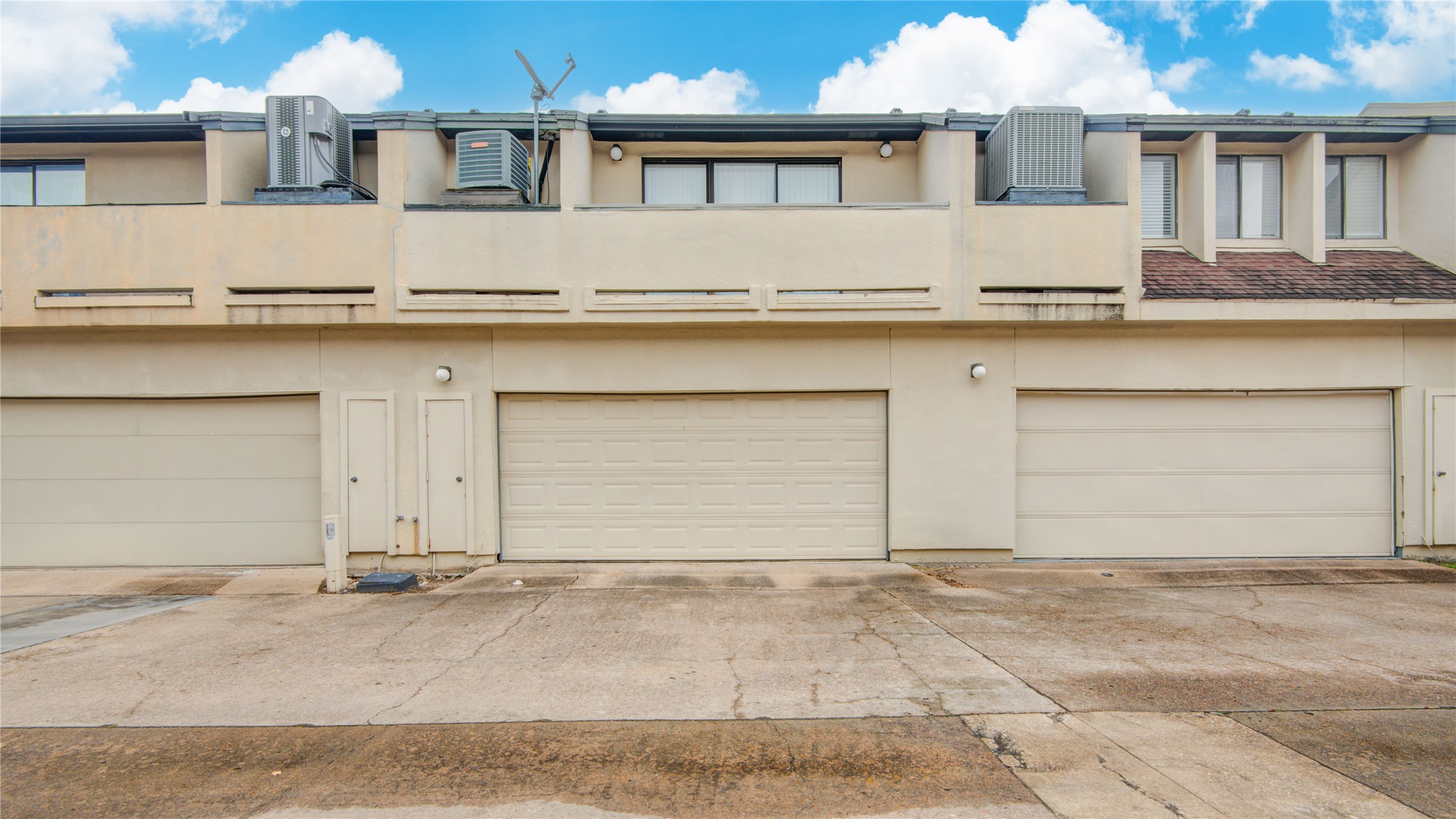 1112 Bering Drive, Unit 68 Houston, TX 77057 - Photo 29 of 31