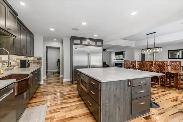 $999,950 | 25493 Kansas Avenue, Tonganoxie, KS 66086