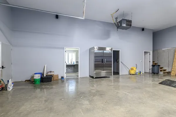 $999,950 | 25493 Kansas Avenue, Tonganoxie, KS 66086