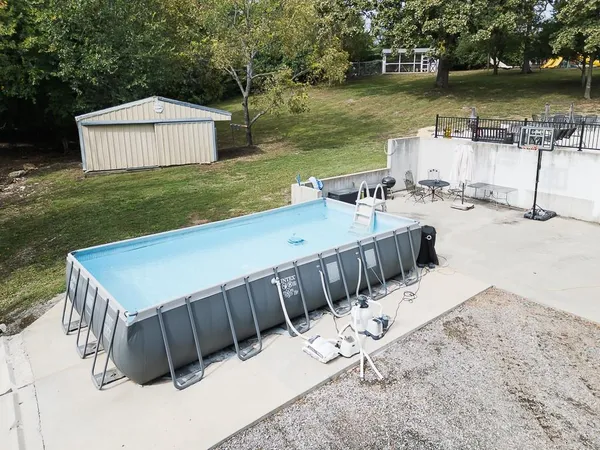 $999,950 | 25493 Kansas Avenue, Tonganoxie, KS 66086