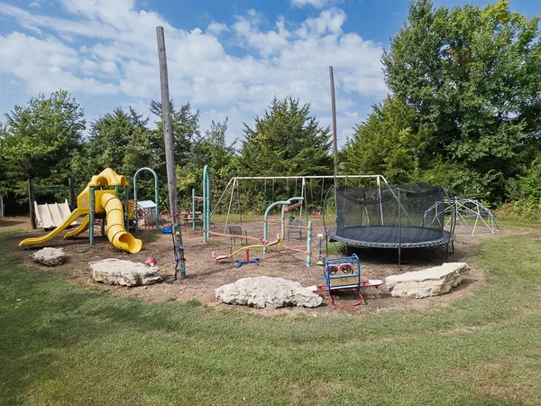 $999,950 | 25493 Kansas Avenue, Tonganoxie, KS 66086