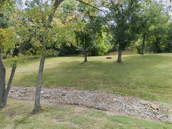 $999,950 | 25493 Kansas Avenue, Tonganoxie, KS 66086