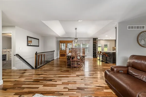 $999,950 | 25493 Kansas Avenue, Tonganoxie, KS 66086