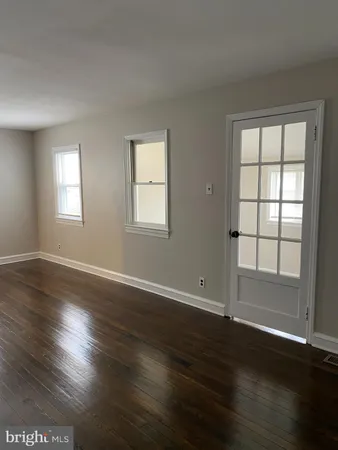 $2,200 | 258 Birch Street, Penns Grove, NJ 08069