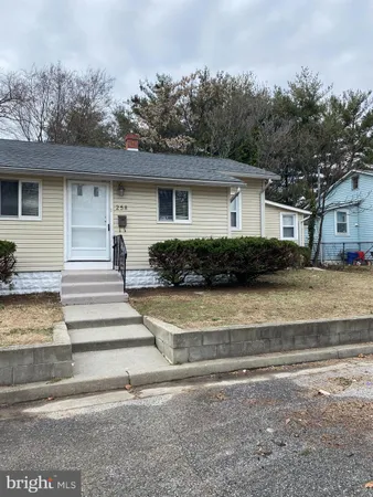 $2,200 | 258 Birch Street, Penns Grove, NJ 08069