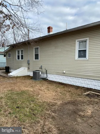 $2,200 | 258 Birch Street, Penns Grove, NJ 08069