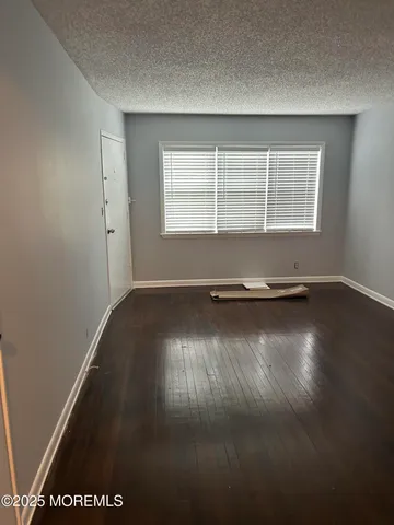 $2,400 | 661 Ocean Avenue, Unit 31, Long Branch, NJ 07740