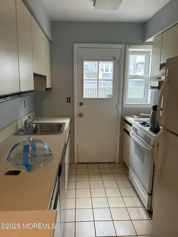 $2,400 | 661 Ocean Avenue, Unit 31, Long Branch, NJ 07740