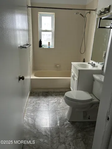 $2,400 | 661 Ocean Avenue, Unit 31, Long Branch, NJ 07740