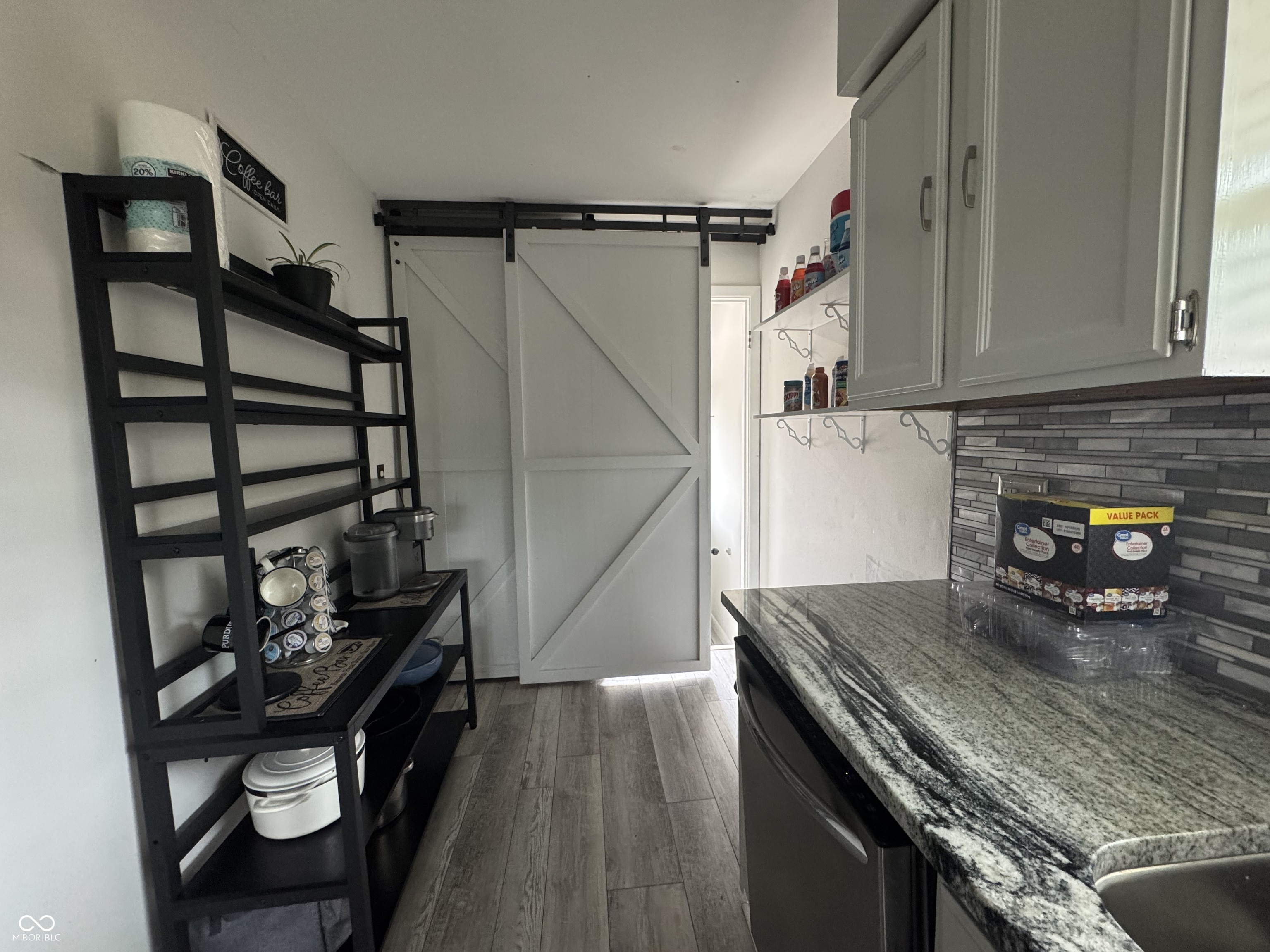 602 Memorial Drive Beech Grove, IN 46107 - Photo 11 of 35