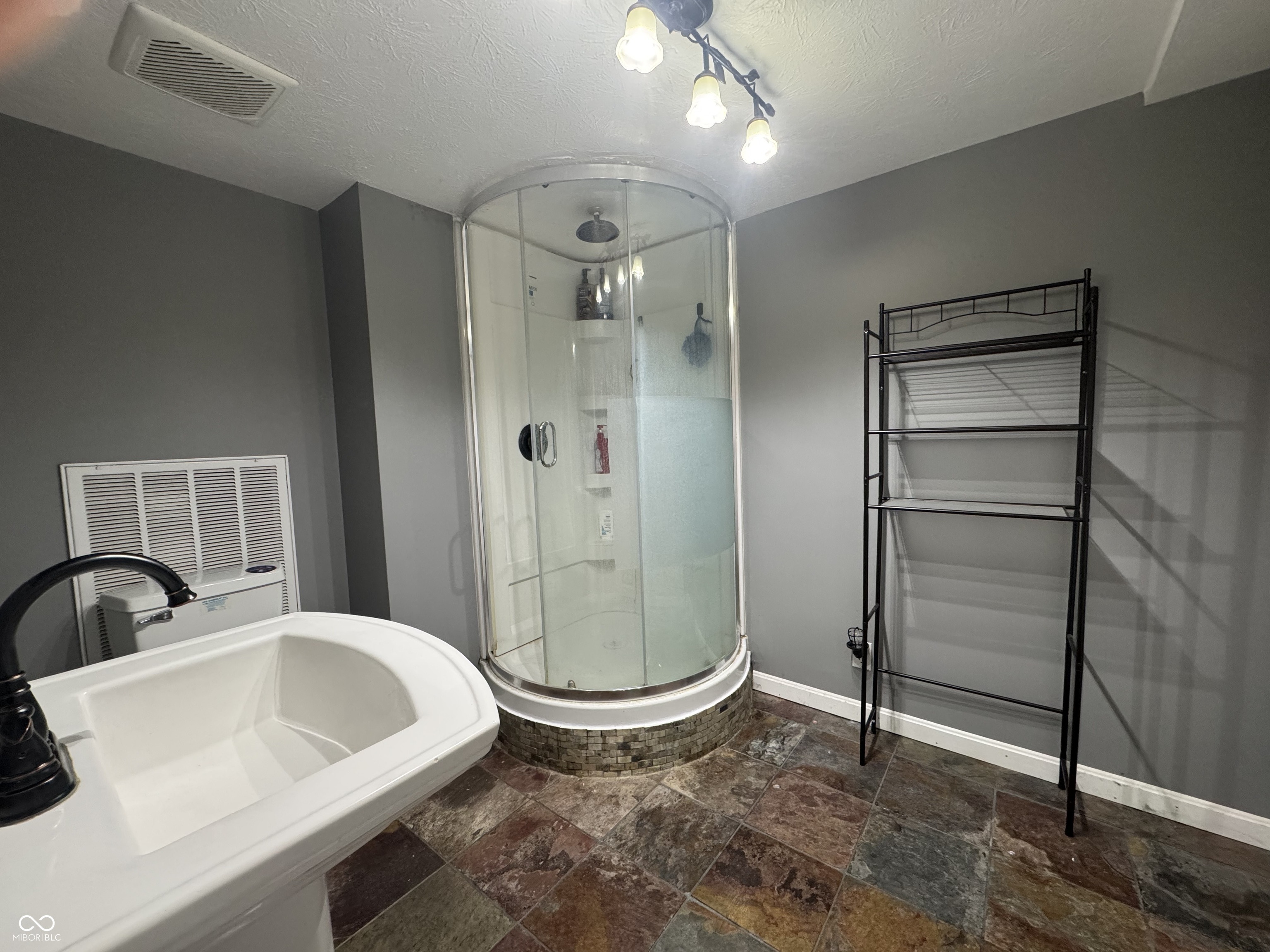 602 Memorial Drive Beech Grove, IN 46107 - Photo 19 of 35