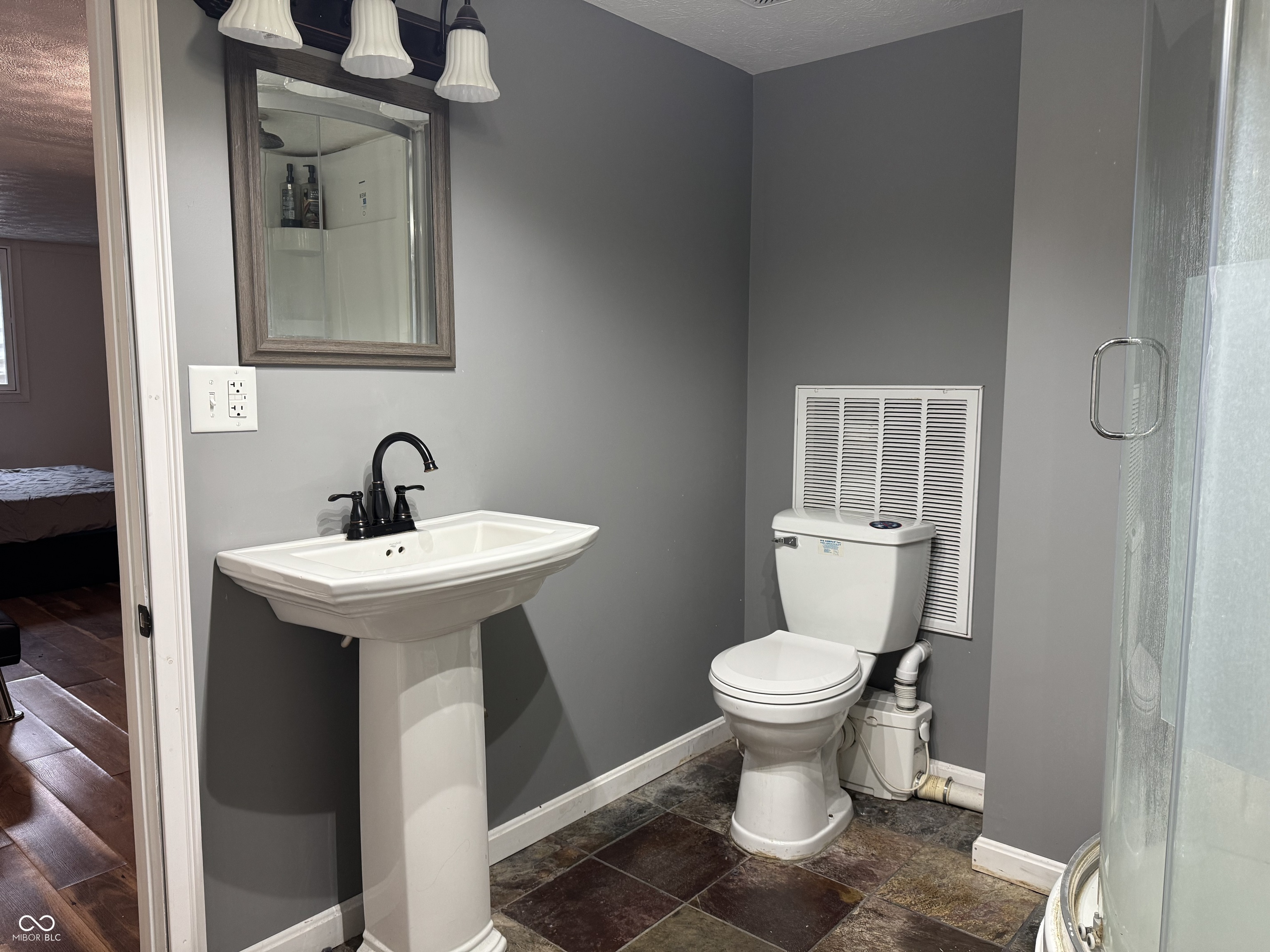 602 Memorial Drive Beech Grove, IN 46107 - Photo 30 of 35