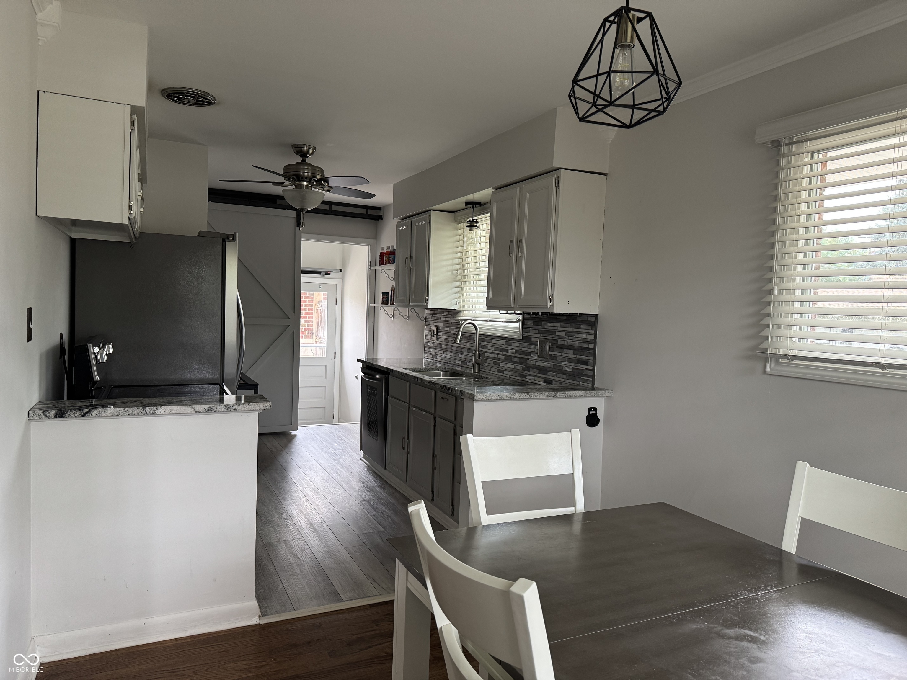 602 Memorial Drive Beech Grove, IN 46107 - Photo 31 of 35