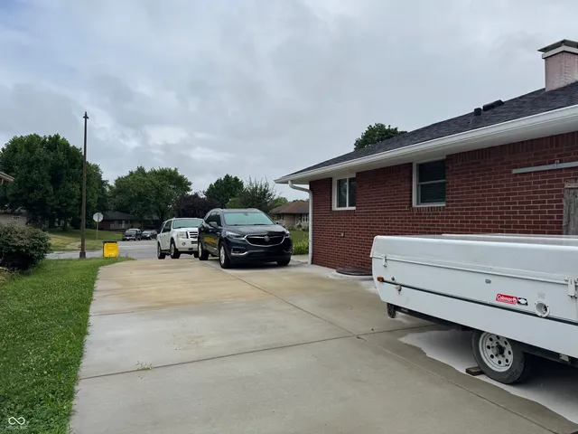 $268,900 | 602 Memorial Drive, Beech Grove, IN 46107