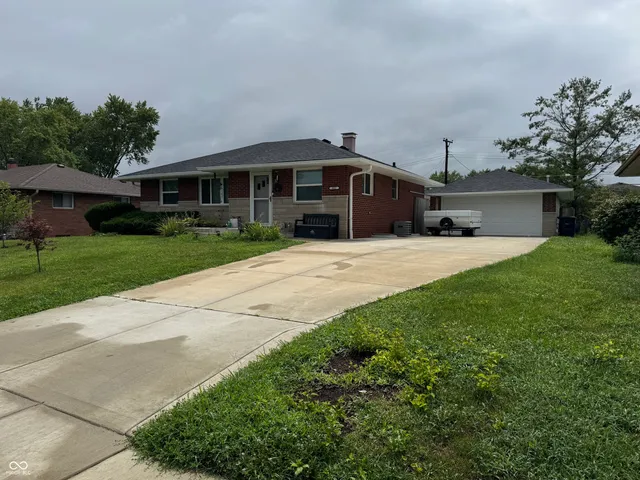 $268,900 | 602 Memorial Drive, Beech Grove, IN 46107