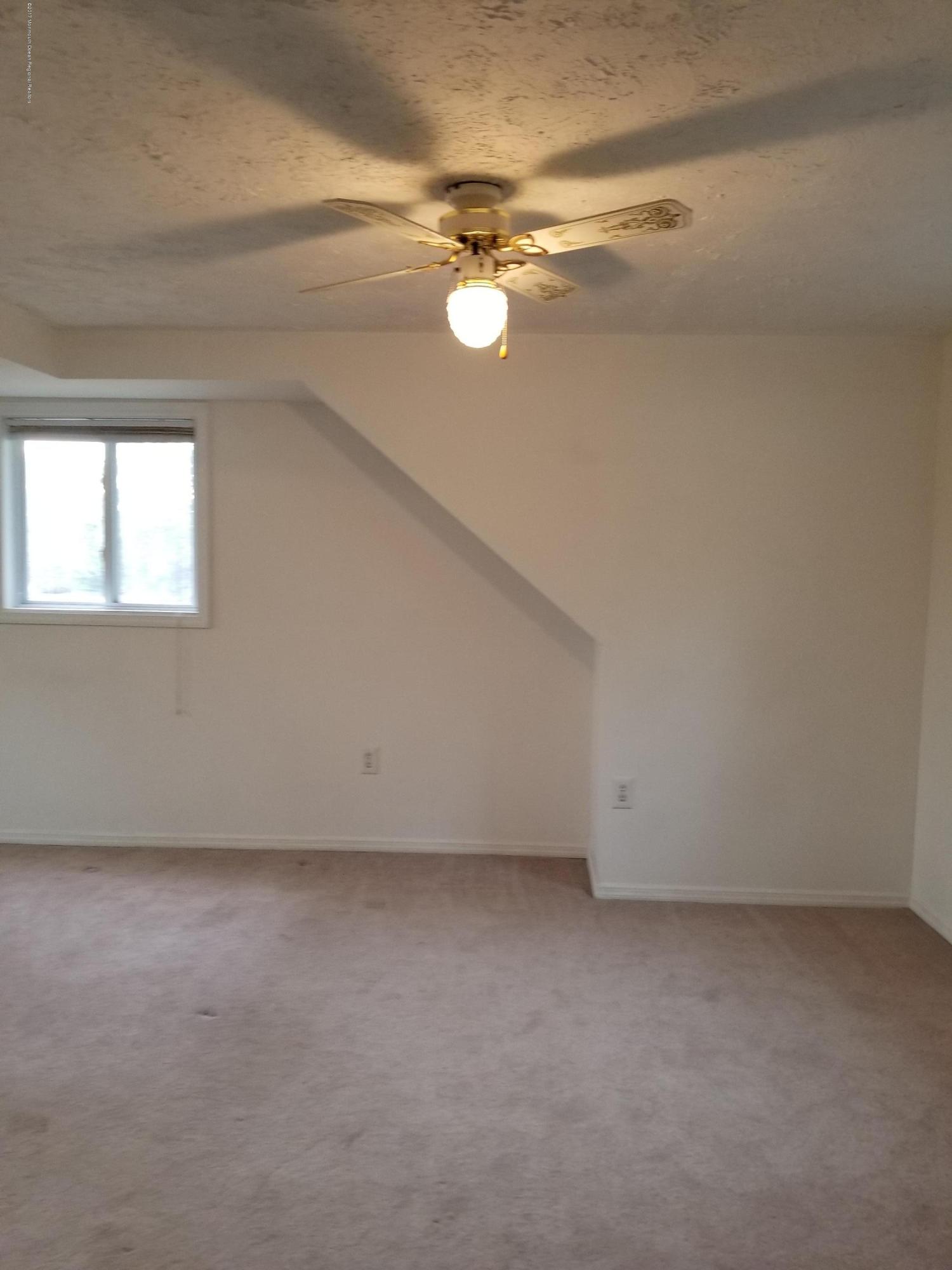 76 Racetrack Road East Brunswick, NJ 08816 - Photo 18 of 27 20171101_160052
