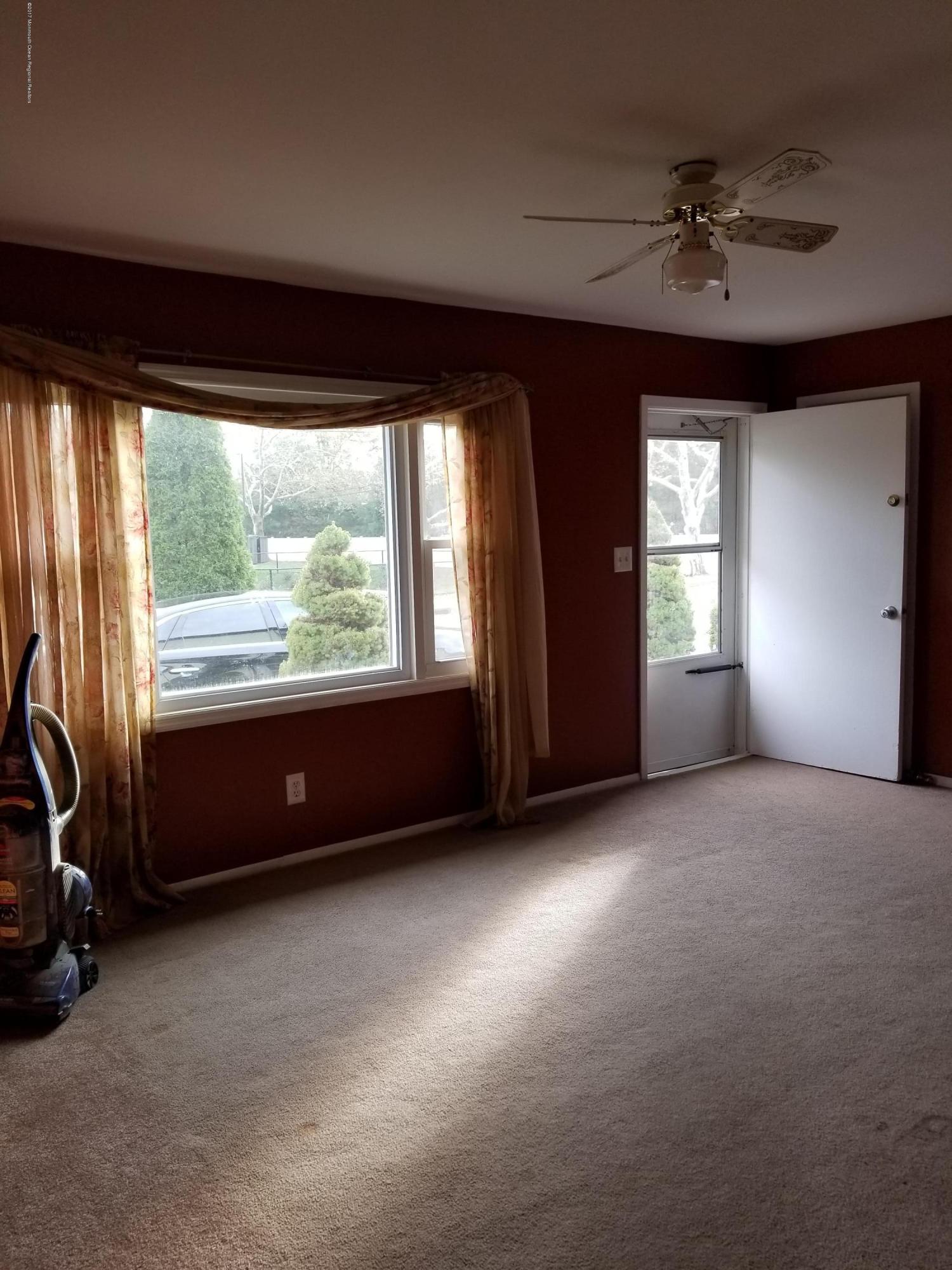 76 Racetrack Road East Brunswick, NJ 08816 - Photo 22 of 27 20171101_160721