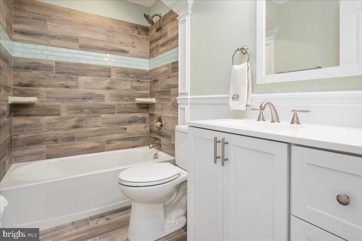 8392 Lockwood Road Pasadena, MD 21122 - Photo 16 of 37 Gallery Image 16