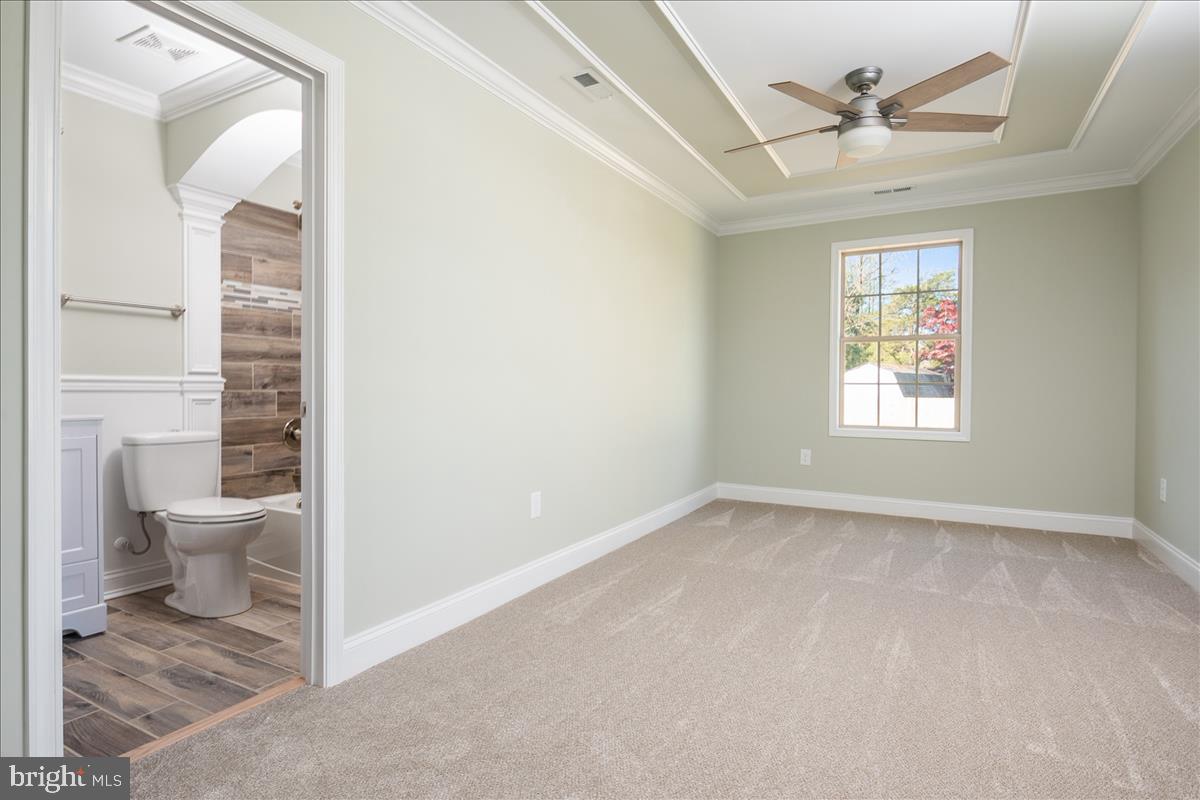 8392 Lockwood Road Pasadena, MD 21122 - Photo 20 of 37 Gallery Image 20