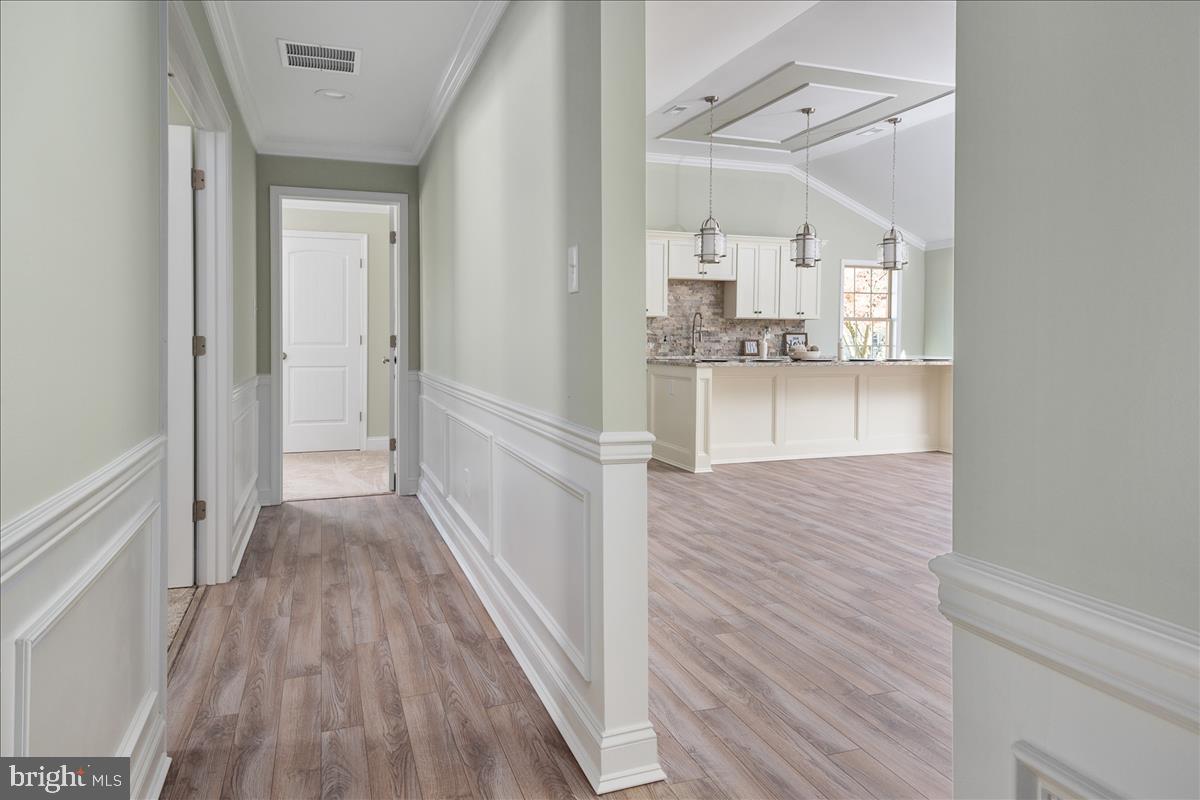 8392 Lockwood Road Pasadena, MD 21122 - Photo 27 of 37 Gallery Image 27