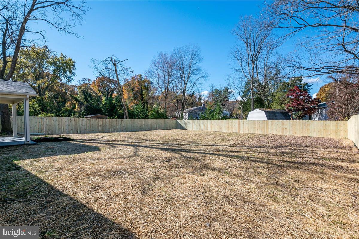 8392 Lockwood Road Pasadena, MD 21122 - Photo 34 of 37 Gallery Image 34