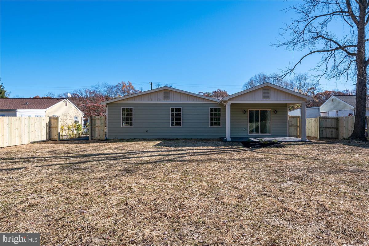 8392 Lockwood Road Pasadena, MD 21122 - Photo 36 of 37 Gallery Image 36