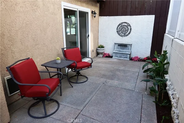 $668,800 | 1348 East Orange Grove Boulevard, Unit 8, Pasadena, CA 91104