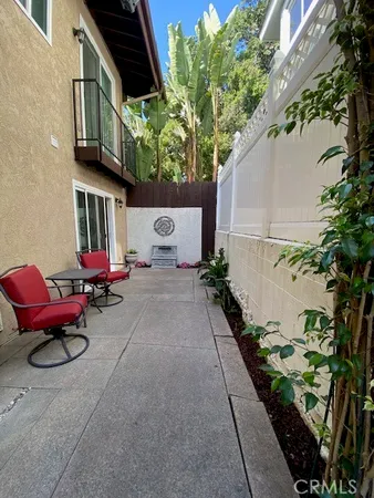 $668,800 | 1348 East Orange Grove Boulevard, Unit 8, Pasadena, CA 91104