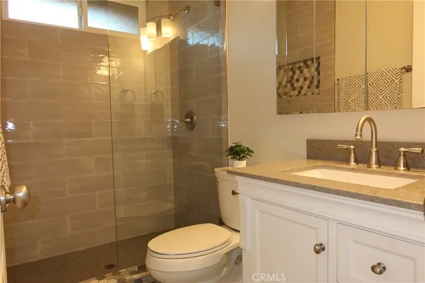 $668,800 | 1348 East Orange Grove Boulevard, Unit 8, Pasadena, CA 91104