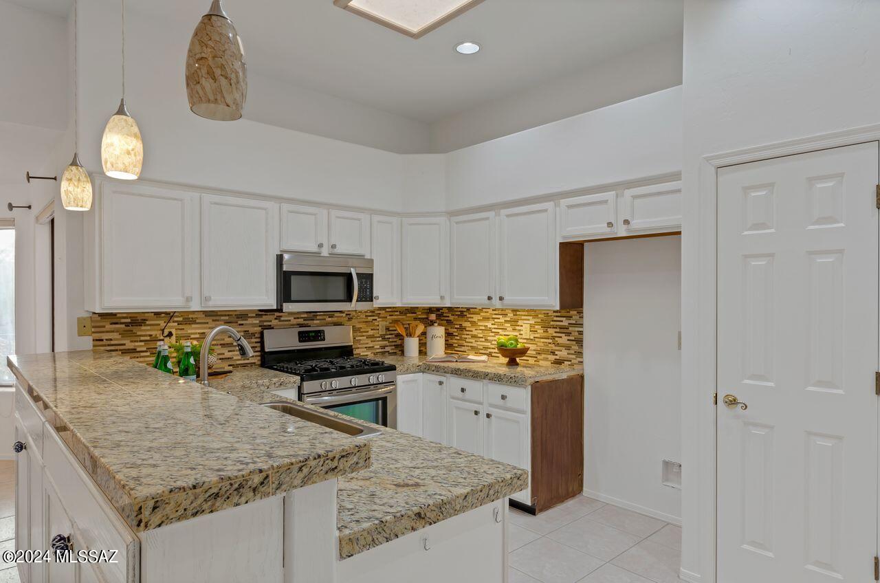 9140 East Sunset Post Road Tucson, AZ 85749 - Photo 7 of 37