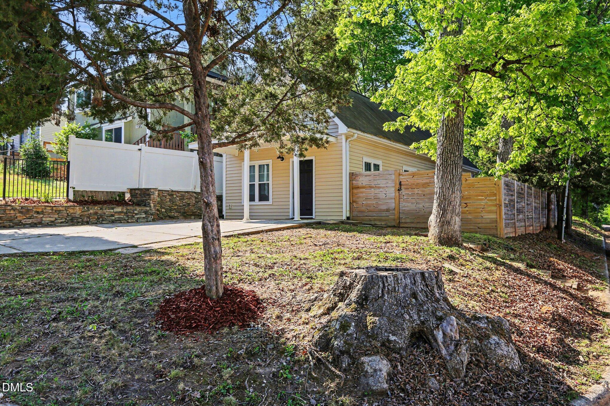 3833 Kelford Street Raleigh, NC 27606 - Photo 2 of 22 004_file_7651