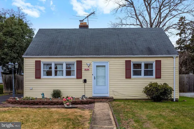 $2,500 | 3134 Dashiell Road, Falls Church, VA 22042