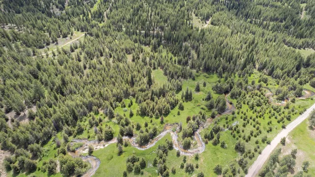 $380,375 | 27 Clear Creek Road, Cascade, ID 83611