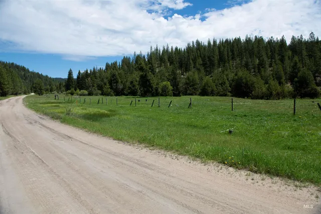 $380,375 | 27 Clear Creek Road, Cascade, ID 83611