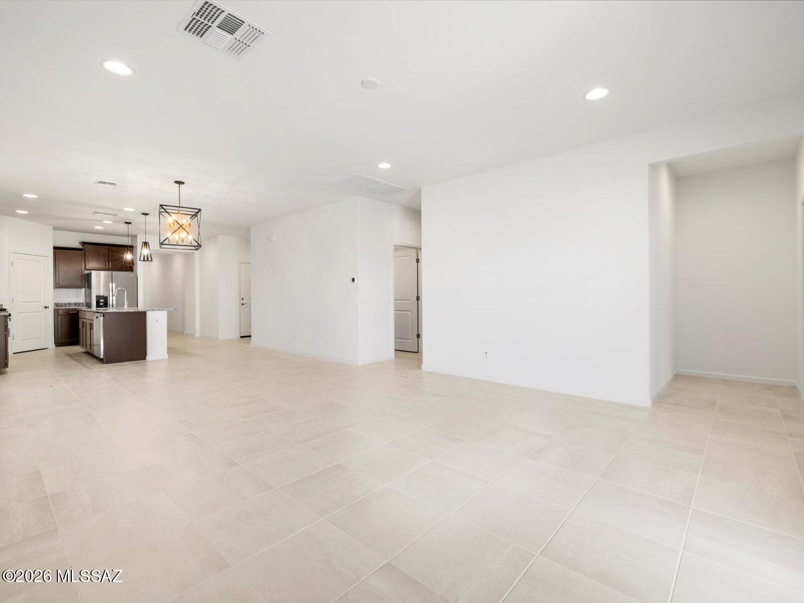 5152 West Bowen House Road Tucson, AZ 85757 - Photo 11 of 15