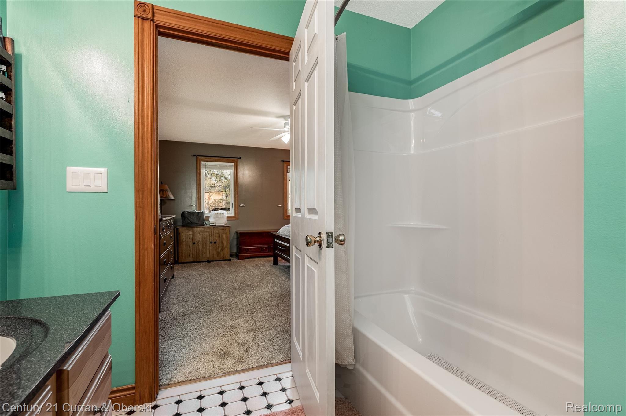 16920 Heim Road Chelsea, MI 48118 - Photo 15 of 48 28.MasterBathroom