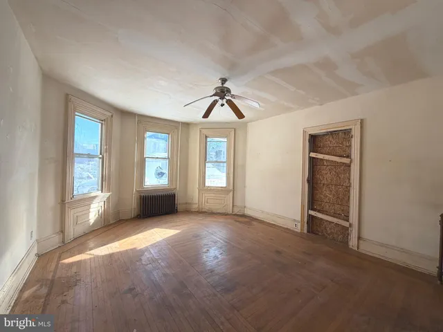 $250,000 | 505 Jennings Street, Beverly, NJ 08010