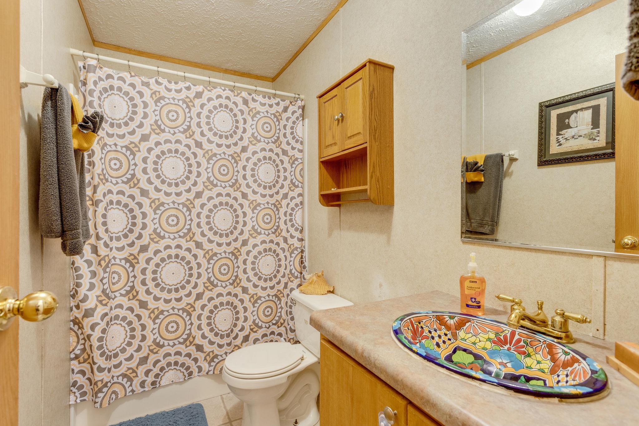 204 Screamer Road Lynnville, TN 38472 - Photo 11 of 18 Full Bath Beautiful Decorative Sink